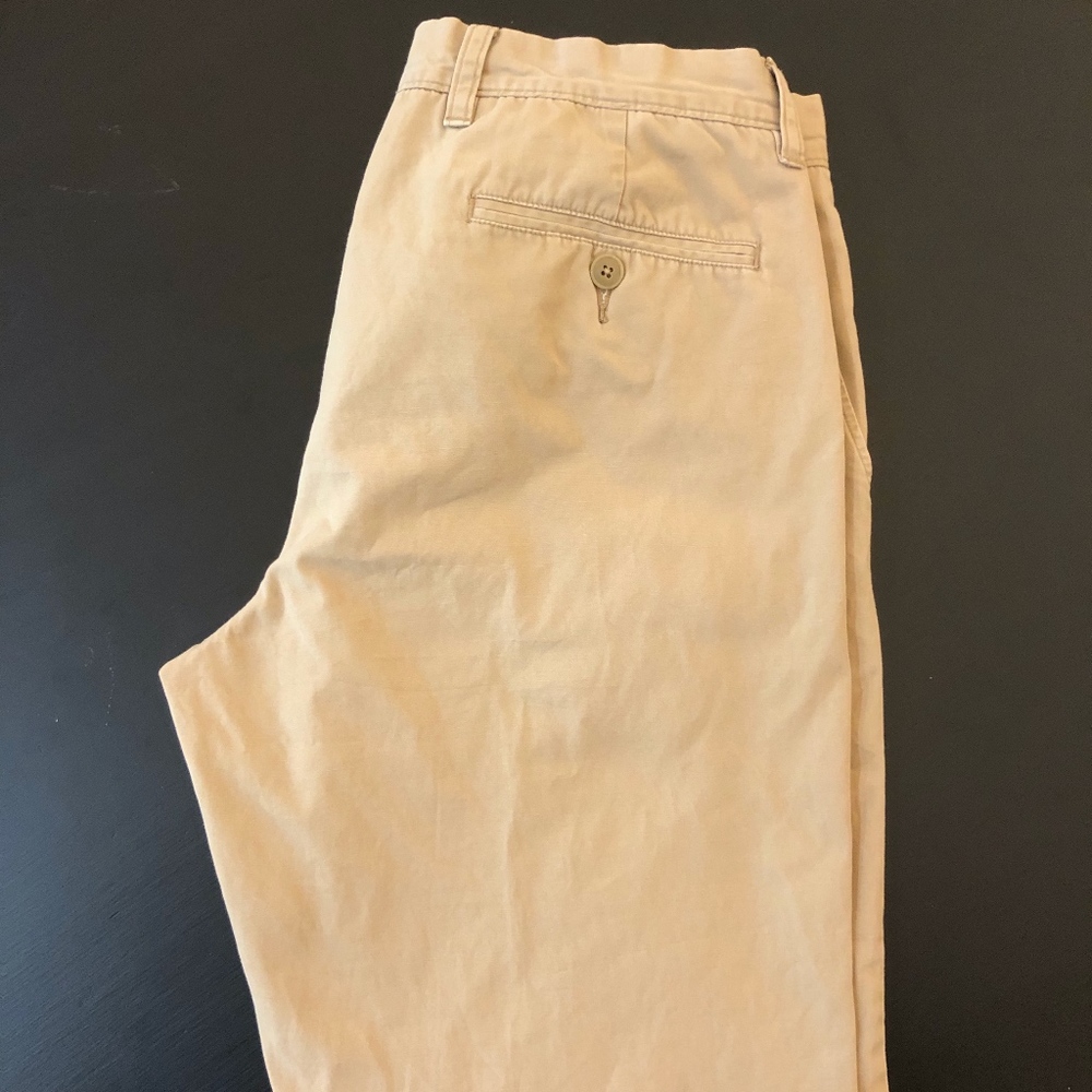 J. Crew Classic Fit Chino 31x32 tan khaki